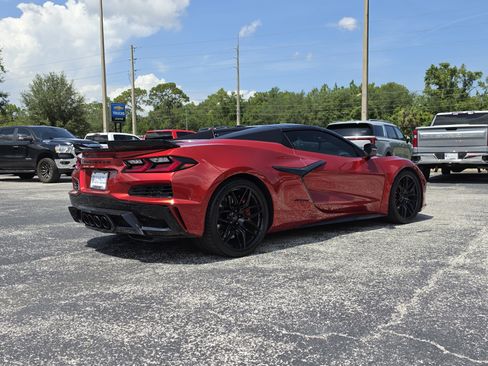 Used 2023 Chevrolet Corvette Z06 RWD image 5