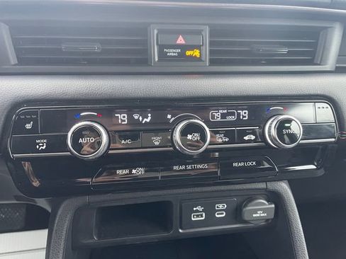 Certified 2025 Honda Pilot TrailSport image 33