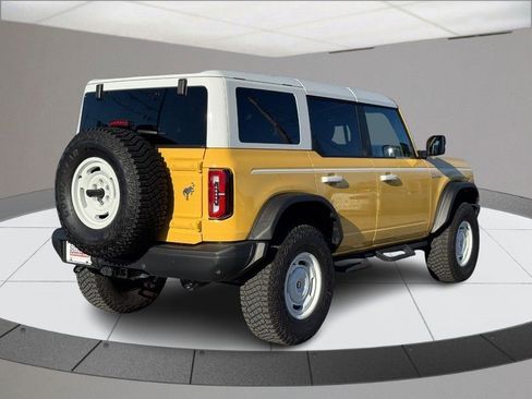 Used 2023 Ford Bronco Heritage Edition image 3