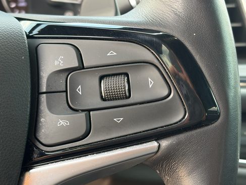 Used 2023 Buick Enclave Premium FWD image 23