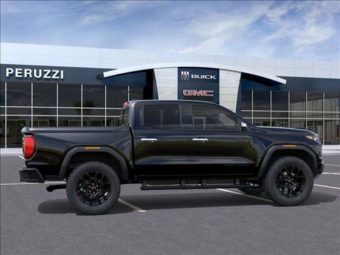 Used 2026 GMC Canyon Denali w/ LPO, Denali Black Edition image 5
