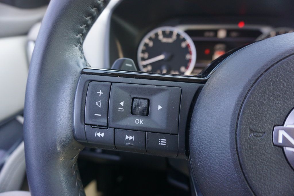 Used 2023 Nissan Rogue SL w/ SL Premium Package FWD image 8