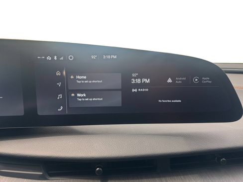Used 2025 Lucid Air Touring AWD/4WD image 26