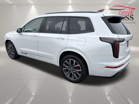 Certified 2023 Cadillac XT6 Sport w/ Platinum Package AWD/4WD image 10
