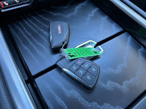 Used 2021 GMC Yukon Denali image 33