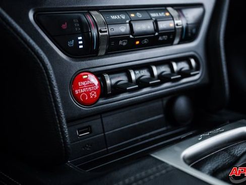 Used 2019 Ford Mustang Shelby GT350 w/ Technology Package image 21