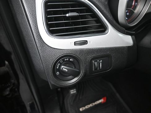 Used 2020 Dodge Journey SE w/ SE Popular Equipment Group image 13