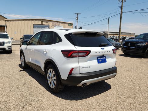 Certified 2025 Ford Escape Active FWD image 5