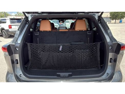 New 2026 Toyota Highlander Platinum AWD/4WD image 81