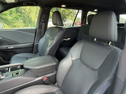 Used 2024 Lexus TX 350 AWD w/ Cold Weather Package image 17
