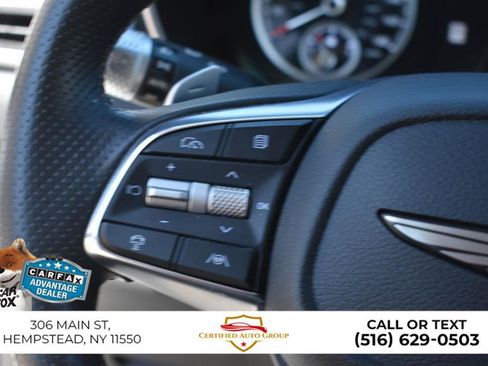 Used 2025 Genesis G70 2.5T image 16