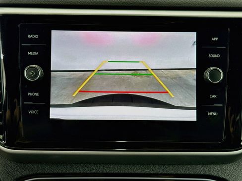 Used 2023 Volkswagen Atlas Cross Sport SE w/ Panoramic Sunroof Package FWD image 23