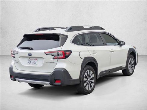 Used 2023 Subaru Outback Limited image 5