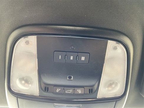 Used 2022 Dodge Durango GT image 30