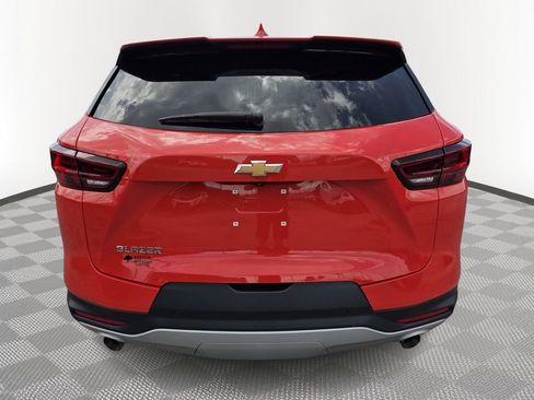 Used 2025 Chevrolet Blazer LT w/ Driver Confidence Package FWD image 6