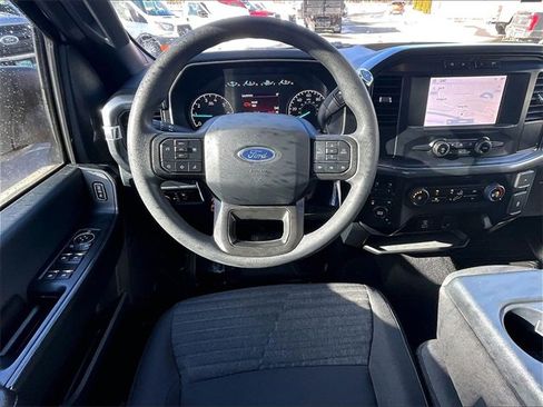 Used 2023 Ford F150 XL w/ Trailer Tow Package image 5