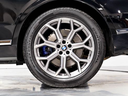 Used 2022 BMW X7 xDrive40i w/ Executive Package AWD/4WD image 44
