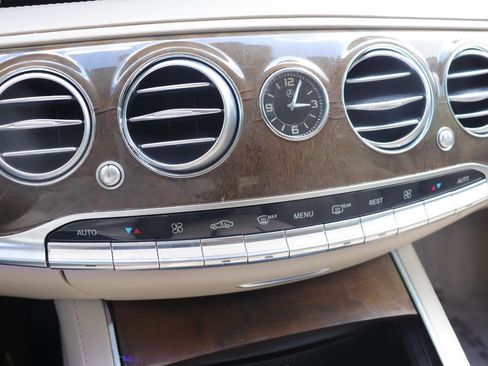 Used 2014 Mercedes-Benz S 550 Sedan image 32
