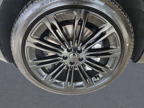 New 2026 Land Rover Range Rover SE image 8