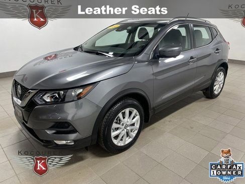 Used 2022 Nissan Rogue Sport SV w/ Technology Package image 3