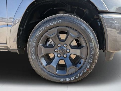 New 2026 RAM 1500 Big Horn AWD/4WD image 10