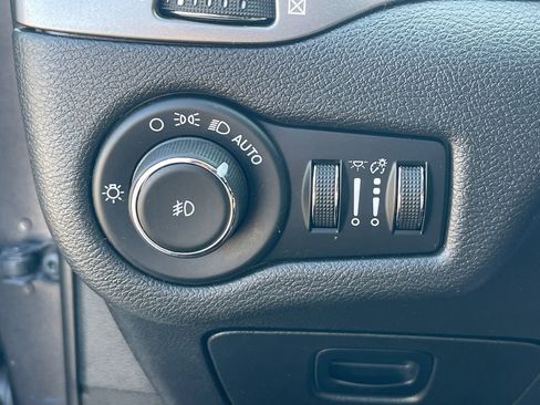 Used 2020 Jeep Cherokee Latitude Plus image 33