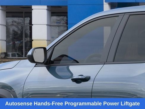 New 2026 Chevrolet Equinox LT w/ Convenience Package II FWD image 13