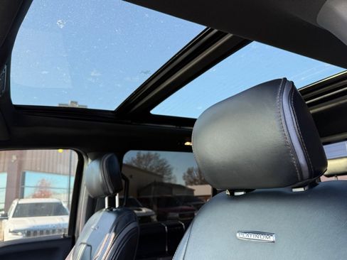 Used 2020 Ford F250 Platinum w/ FX4 Off-Road Package image 45