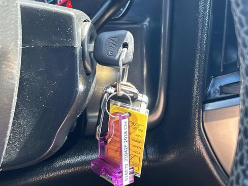 Used 2018 Chevrolet Silverado 2500 LT AWD/4WD image 31