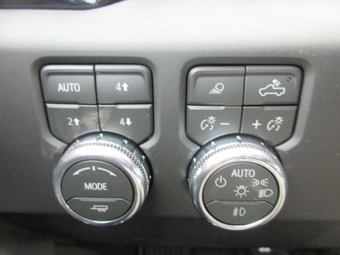 New 2026 GMC Sierra 2500 AT4 w/ AT4 Premium Plus Package AWD/4WD image 19