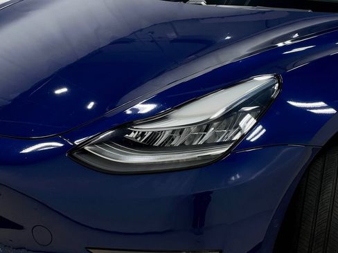 Used 2018 Tesla Model 3 Long Range RWD image 30