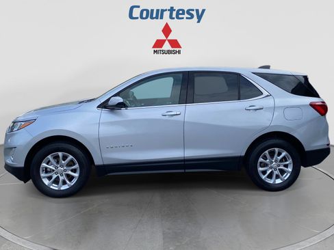 Used 2020 Chevrolet Equinox LT AWD/4WD image 2