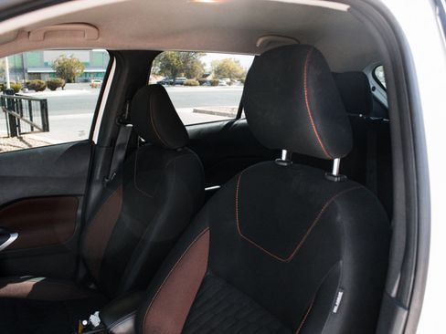 Used 2023 Nissan Kicks SR FWD image 20