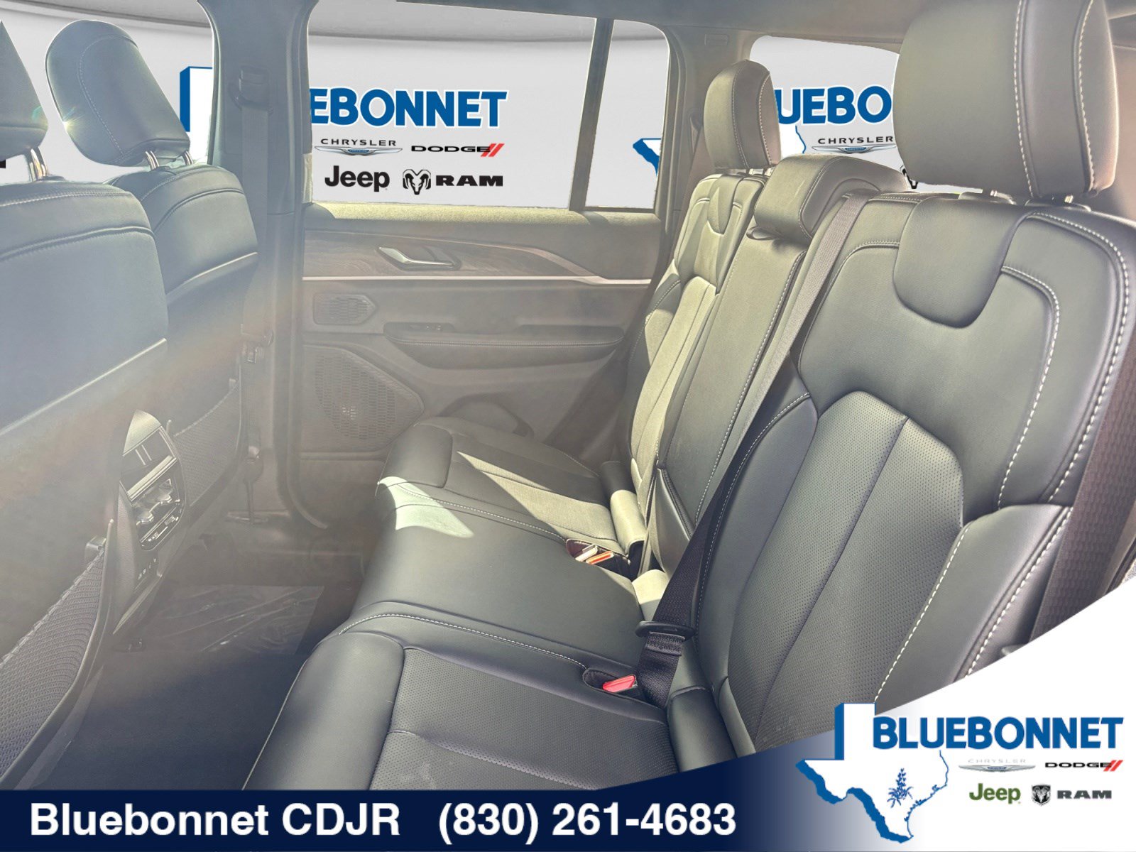 New 2026 Jeep Grand Cherokee Limited w/ Luxury Tech Group II RWD image 22