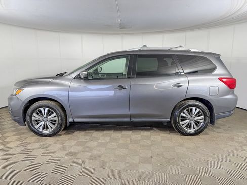 Used 2019 Nissan Pathfinder SV AWD/4WD image 12