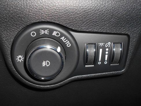 New 2026 Jeep Compass Limited AWD/4WD image 15