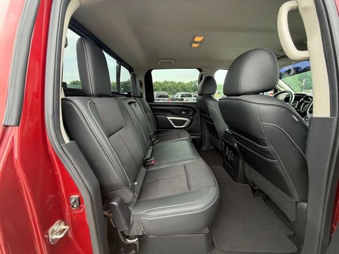 Used 2016 Nissan Titan PRO-4X AWD/4WD image 12