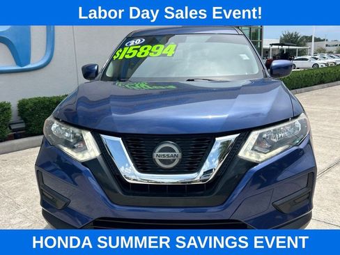 Used 2020 Nissan Rogue S FWD image 2