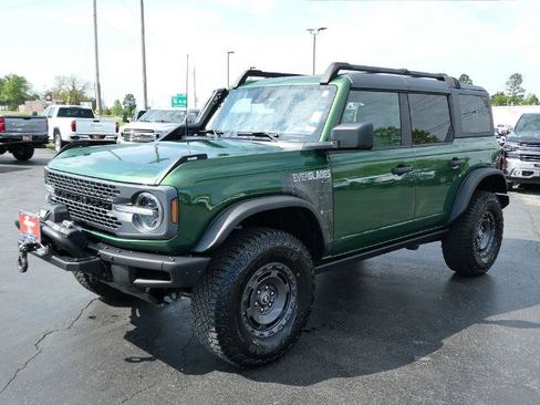 Certified 2024 Ford Bronco Everglades image 8