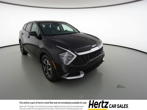 Used 2025 Kia Sportage LX image 1
