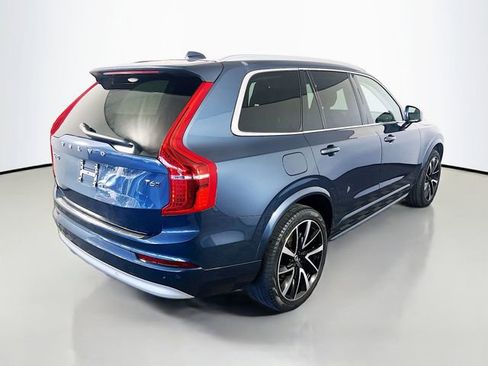 Used 2022 Volvo XC90 T6 Momentum w/ Advanced Package image 7