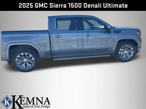 Used 2025 GMC Sierra 1500 Denali Ultimate image 9