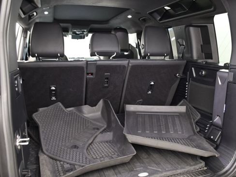 Used 2025 Land Rover Defender 110 AWD/4WD image 24