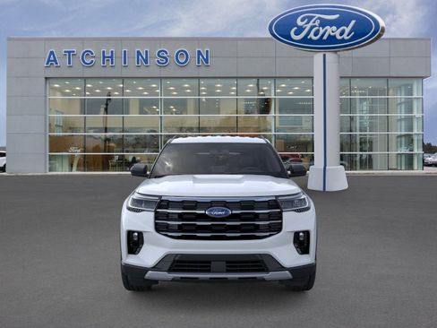 Used 2026 Ford Explorer Active w/ Active Comfort Package AWD/4WD image 6