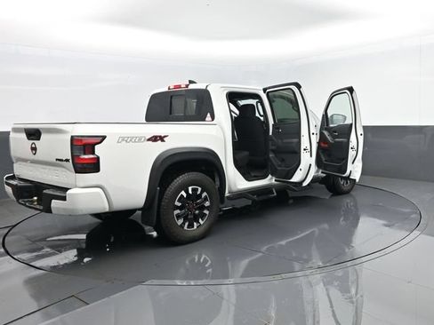 Used 2024 Nissan Frontier PRO-4X w/ Off-Road Protection Package AWD/4WD image 27