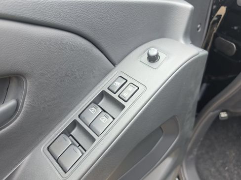 New 2026 Nissan Frontier SV w/ SV Convenience Package RWD image 22