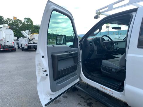 Used 2014 Ford F450 XL w/ Power Equipment Group AWD/4WD image 8