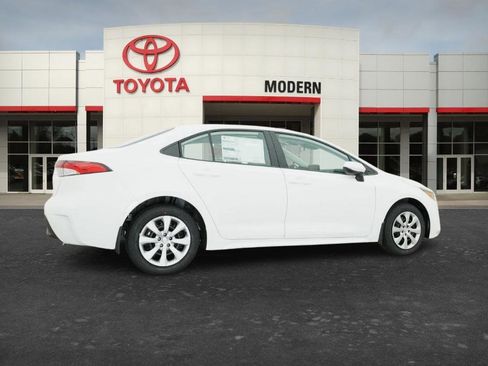 New 2026 Toyota Corolla LE FWD image 14