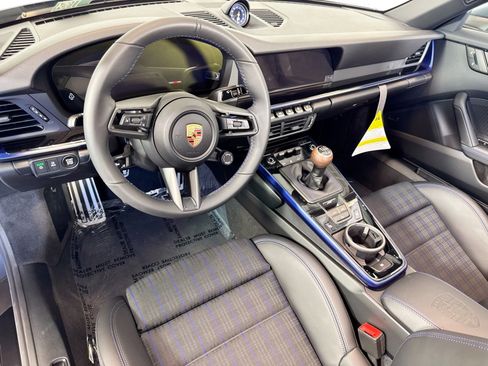 New 2026 Porsche 911 Carrera RWD image 4