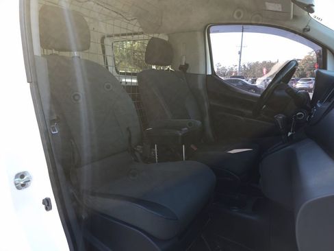 Used 2016 Chevrolet City Express LT image 11